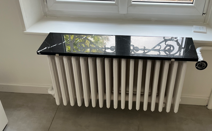 Tablette de radiateur Marbre Marquinia Modèle La Bolt