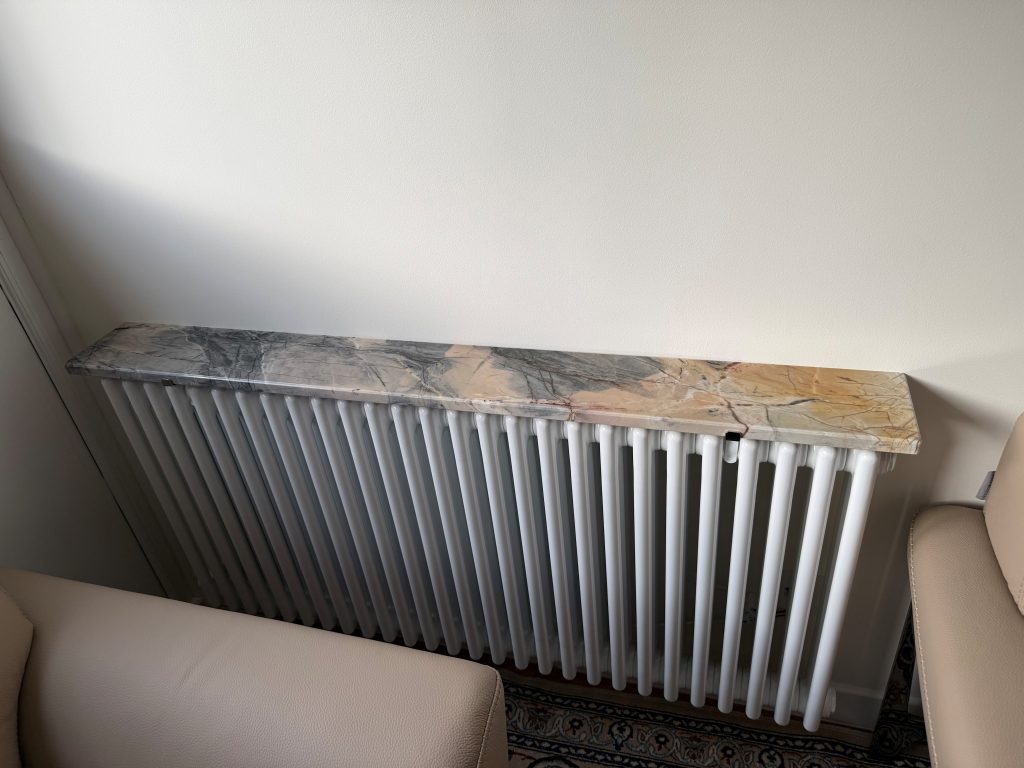 Tablette De Radiateur Quarzite Iron Blue Modèle L&rsquo;Electrique