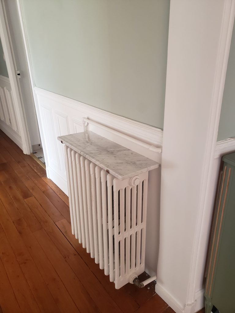 Tablette de Radiateur Marbre de Carrare Modèle L&rsquo;Intemporelle